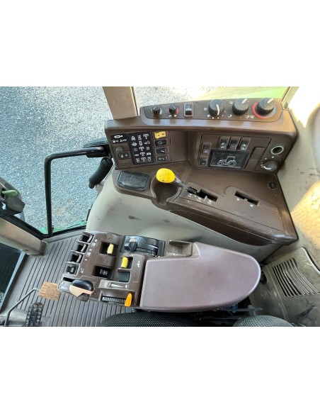 JOHN DEERE 6820